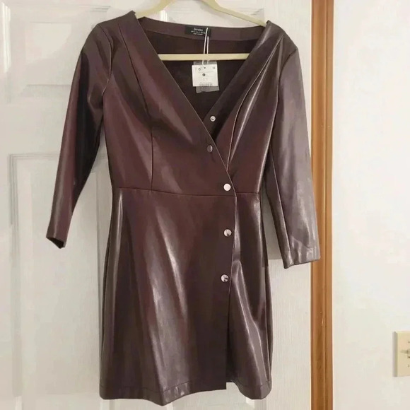 Faux leather mini dress - Picture 2 of 10
